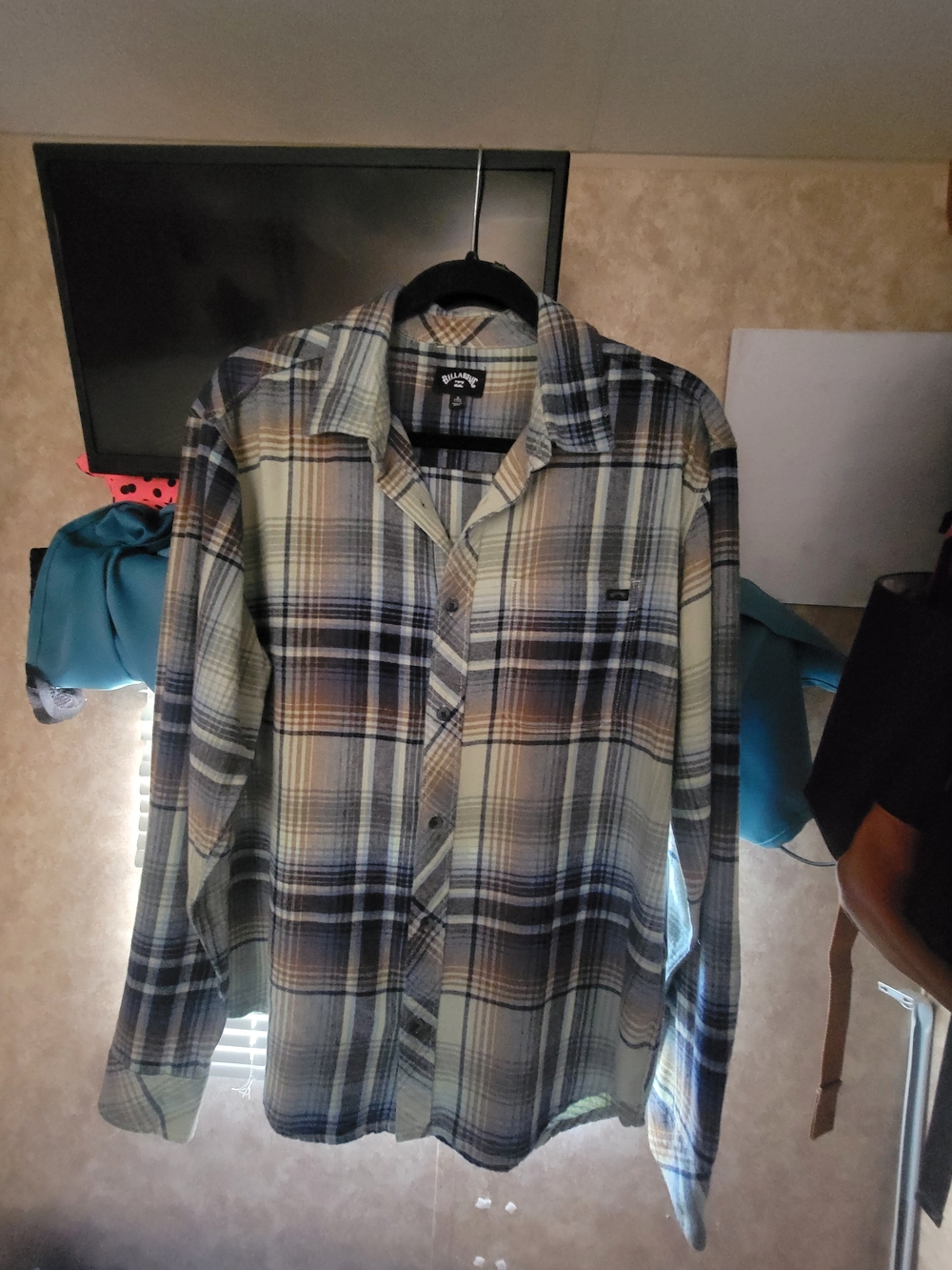 Billabong Men's Plaid Button-Up Shirt - Blue, Cream & Brown